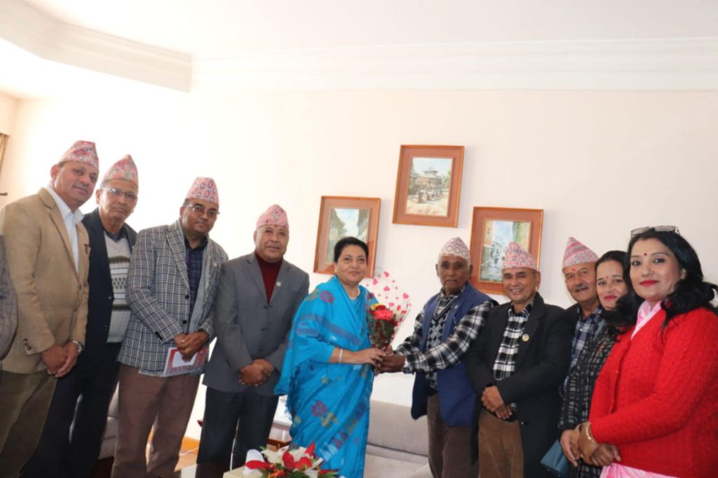 पूर्वराष्ट्रपति भण्डारीसमक्ष क्षेत्री समाजले राख्यो जातिय आरक्षणको खारेजीको माग