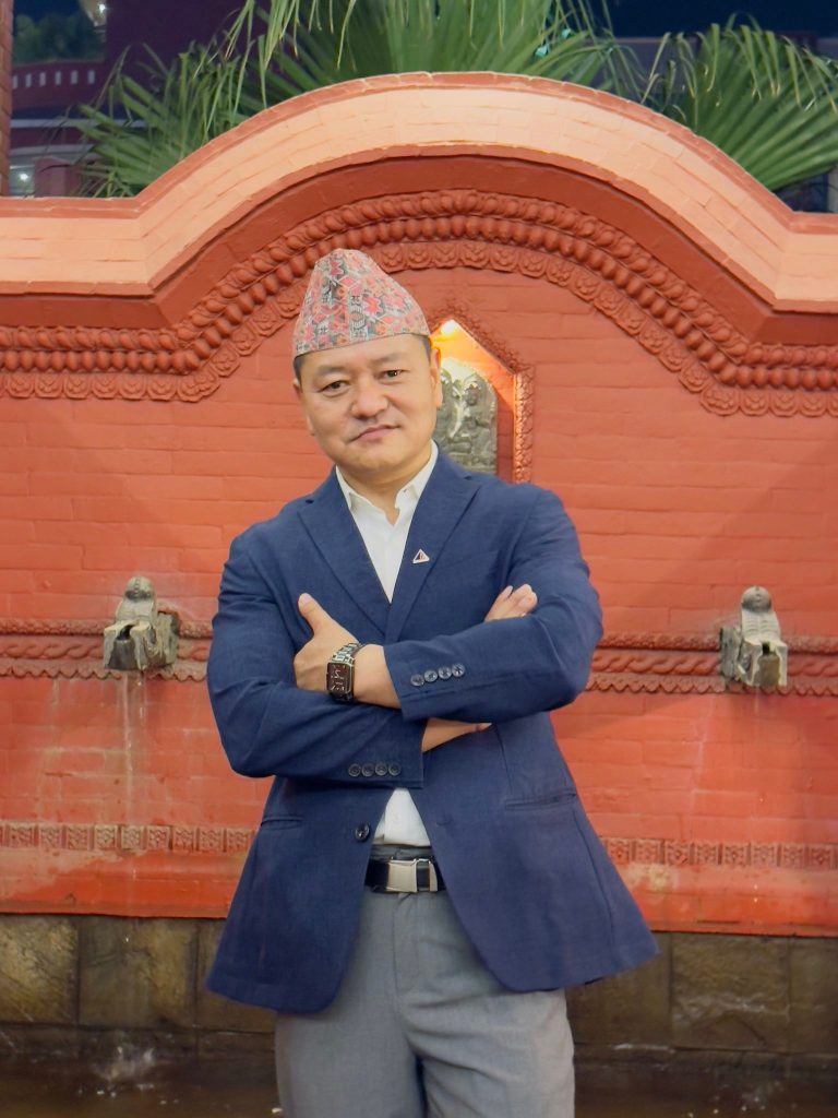 नेपाल पर्वतारोहण संघमा अध्यक्ष पदका प्रत्यासी कुलबहादुर गुरुङ