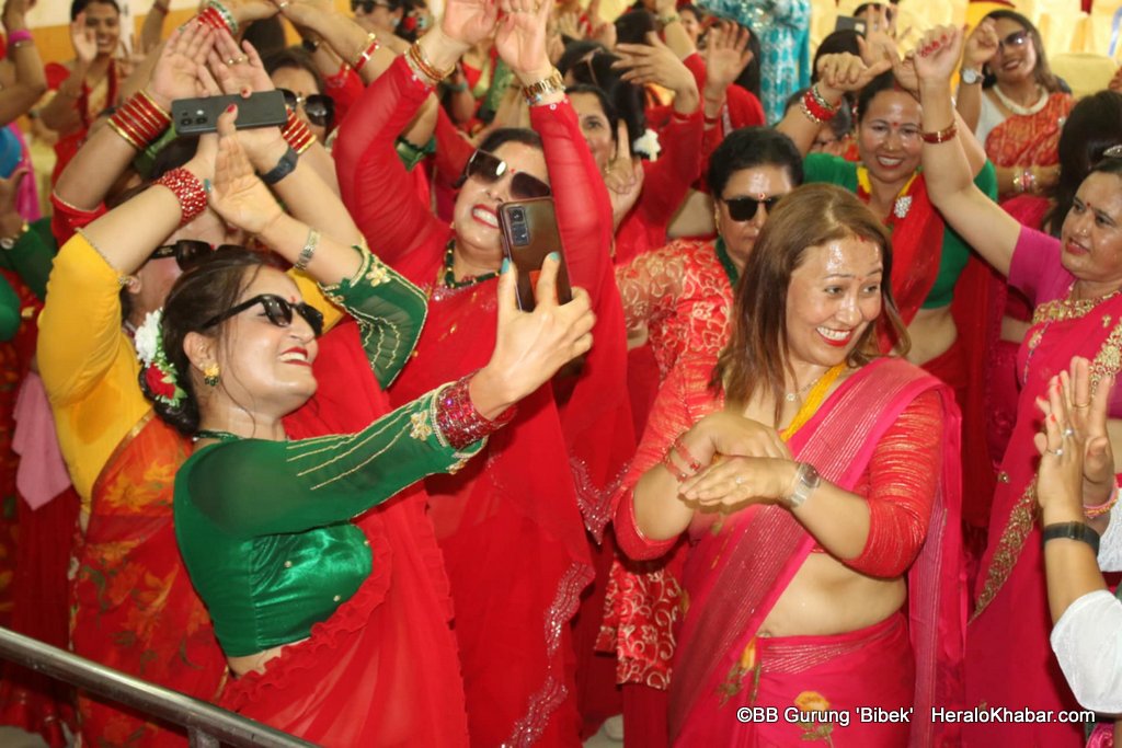 पाञ्चायन महिला बचत तथा ऋण सहकारी संस्थाले विभिन्न कार्यक्रम गरि तीज मनाए