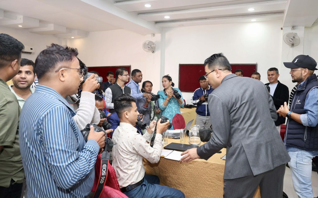 ‘क्यामेराको लेन्सबाट पर्यटनको कथा’ लेख्‍नेबारे पर्यटन फोटो पत्रकारिता तालिम सुरु