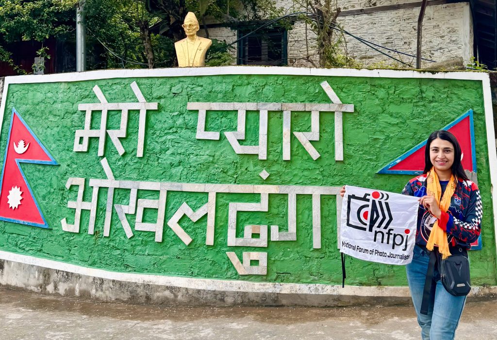 नेपाली महिलाद्वारा पहिलो पटक ७७ जिल्लाको सोलो बाइक अभियान