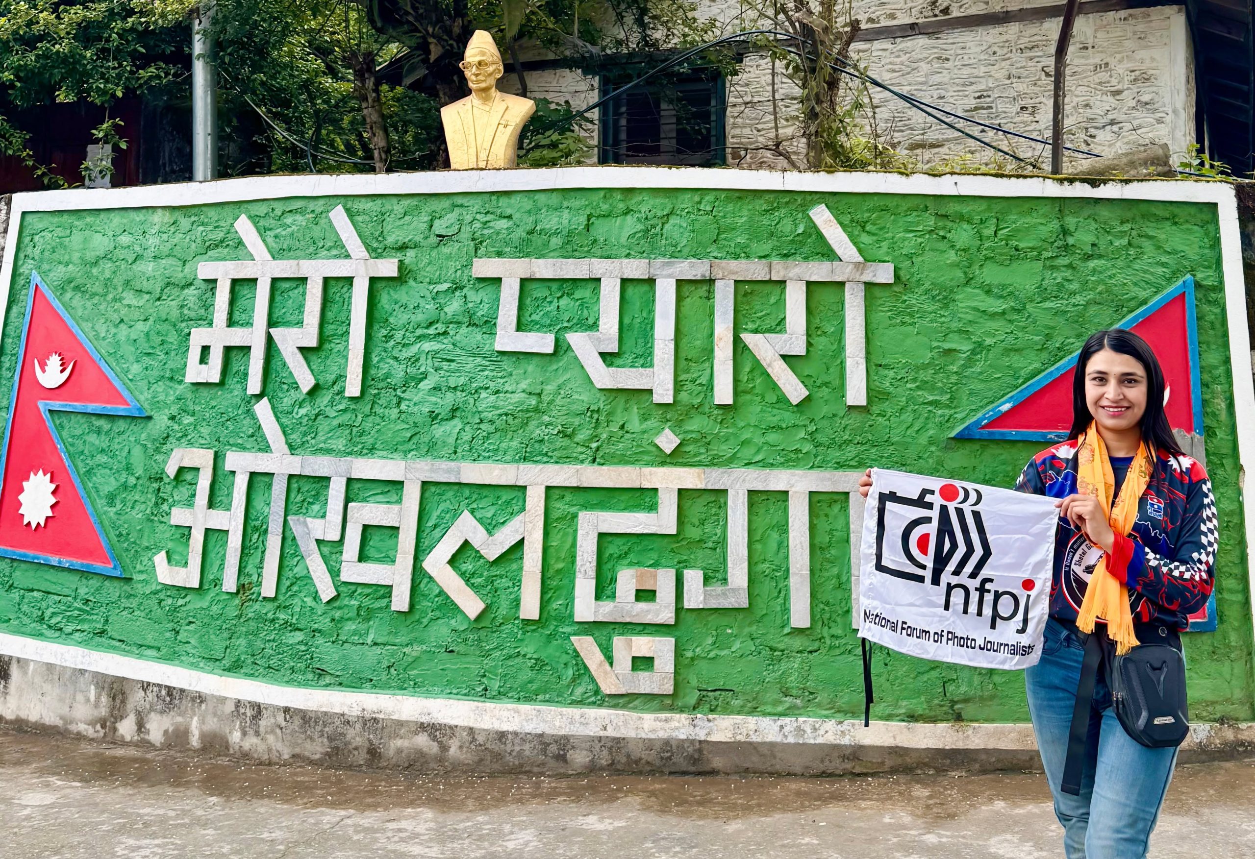 नेपाली महिलाद्वारा पहिलो पटक ७७ जिल्लाको सोलो बाइक अभियान